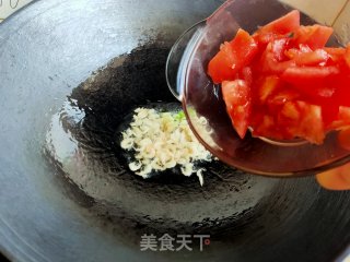 西红柿手擀面的做法步骤：5