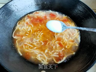 西红柿手擀面的做法步骤：16