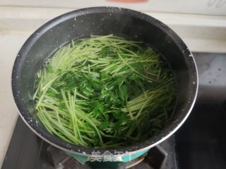 黑豆苗拌金针菇的做法步骤：4