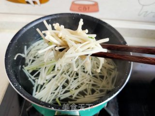 黑豆苗拌金针菇的做法步骤：7