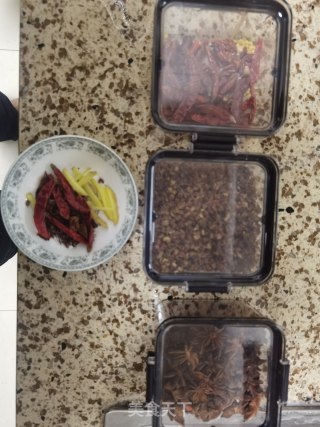 干煸豆角的做法步骤：2