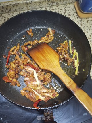 干煸豆角的做法步骤：6