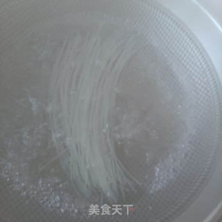 蒜香肉末拌粉的做法步骤：3