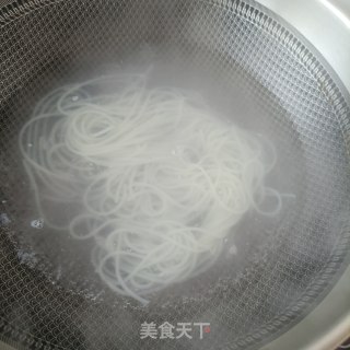 蒜香肉末拌粉的做法步骤：4