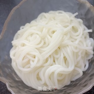 蒜香肉末拌粉的做法步骤：10