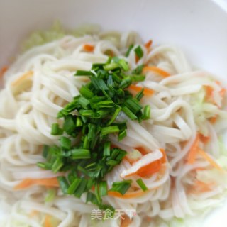 鲍鱼肉汤空心面的做法步骤：12