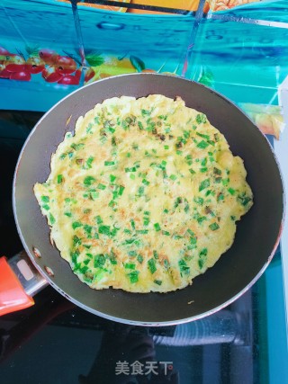 韭菜鸡蛋饼的做法步骤：8