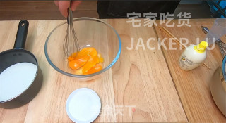 日式棉花瑞士卷，口感绵软细腻，春游试试做一个，让你味蕾绽放。的做法步骤：7
