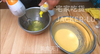 日式棉花瑞士卷，口感绵软细腻，春游试试做一个，让你味蕾绽放。的做法步骤：11