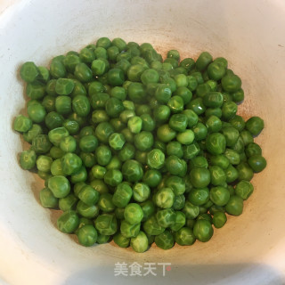 胡萝卜豌豆烧牛筋的做法步骤：5