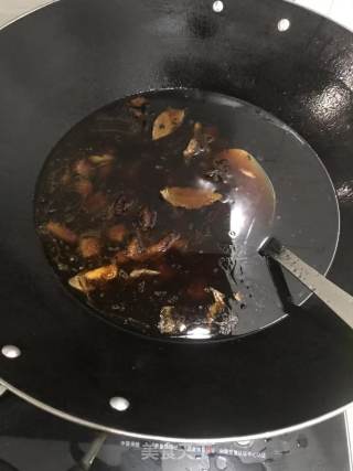 土豆香菇烧牛肉的做法步骤：6