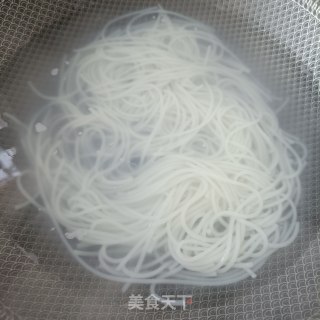 酸辣米粉的做法步骤：16