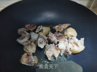 土钵原味猪蹄的做法步骤：3
