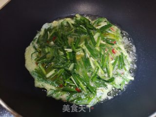 胡葱煎蛋的做法步骤：6