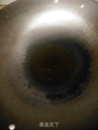 木耳炒鸡蛋的做法步骤：2