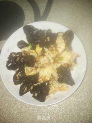 木耳炒鸡蛋的做法步骤：6