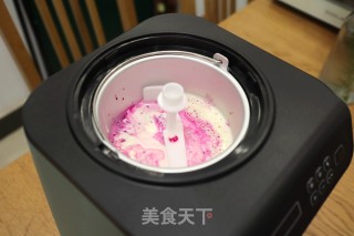 火龙果冰淇淋的做法步骤：6