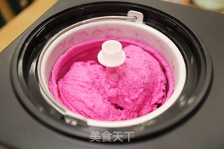 火龙果冰淇淋的做法步骤：9