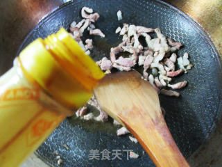 肉丝炒鸡蛋的做法步骤：7