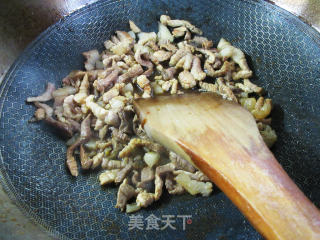 肉丝炒鸡蛋的做法步骤：9