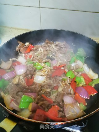 小炒牛肉的做法步骤：6