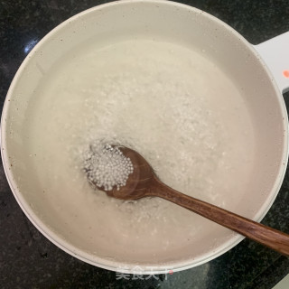 杨枝甘露的做法步骤：1