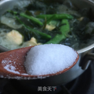 裙带菜虾丸煮粉的做法步骤：8
