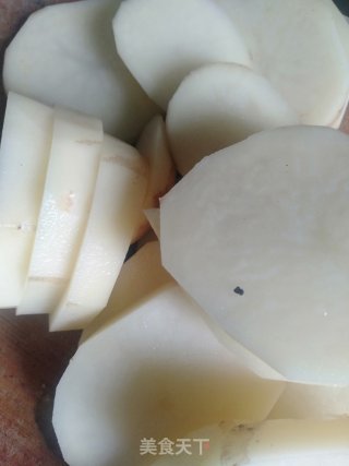 土豆小饼的做法步骤：1
