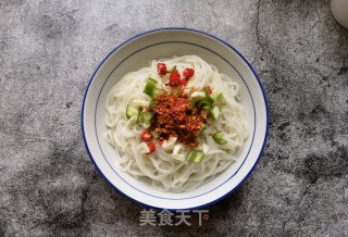 萝卜干油泼粉的做法步骤：8