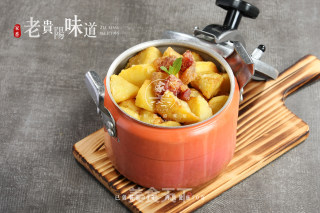 火腿焖土豆的做法步骤：1
