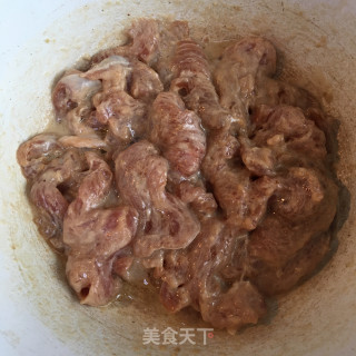 青菜瘦肉汤粉的做法步骤：1