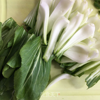 青菜瘦肉汤粉的做法步骤：3