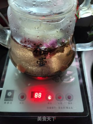 洛神花桂圆红枣茶的做法步骤：3