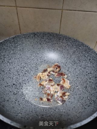 酸菜烧毛豆的做法步骤：2