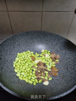 酸菜烧毛豆的做法步骤：4
