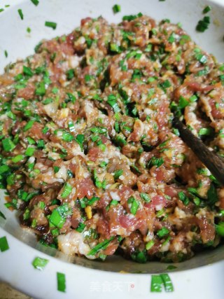 韭菜肉馄饨的做法步骤：3