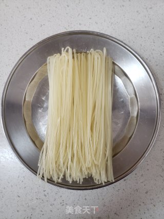 螺蛳粉的做法步骤：3