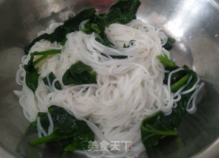 排骨汤米粉的做法步骤：8
