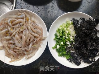 紫菜虾饼的做法步骤：1