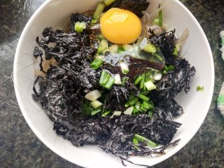 紫菜虾饼的做法步骤：2