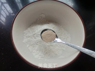 菠菜汁胡萝卜包子的做法步骤：5