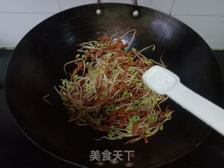 黄豆芽炒肉丝的做法步骤：7