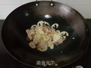 腊肉酸菜炒春笋的做法步骤：6