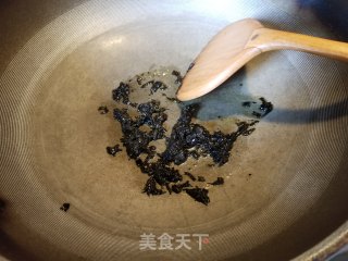 橄榄菜腊肠炒豆角粒的做法步骤：3