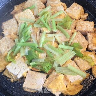鸡蛋香煎豆腐的做法步骤：10