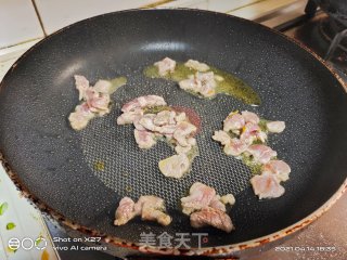 肉片烧南瓜的做法步骤：2