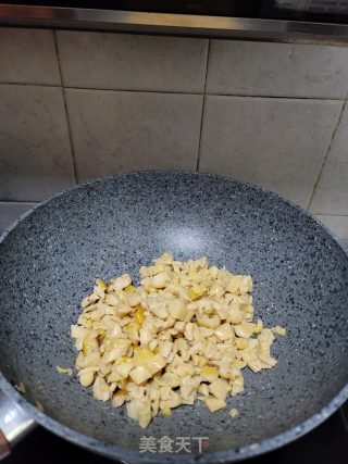 小炒瓜皮的做法步骤：3