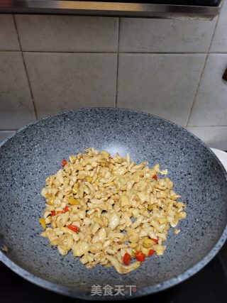小炒瓜皮的做法步骤：6