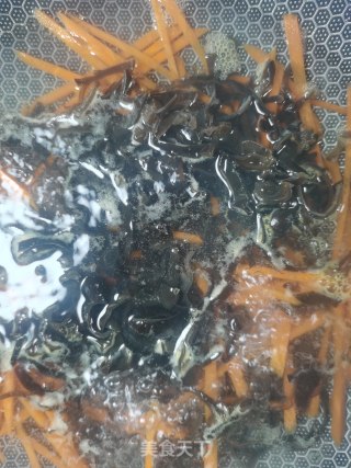 简单滴鱼香肉丝的做法步骤：6
