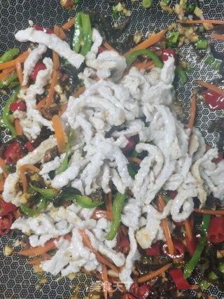简单滴鱼香肉丝的做法步骤：9